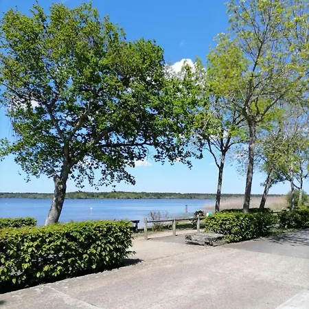 Mobil-home Climatise Avec Piscine Alpesi faház *